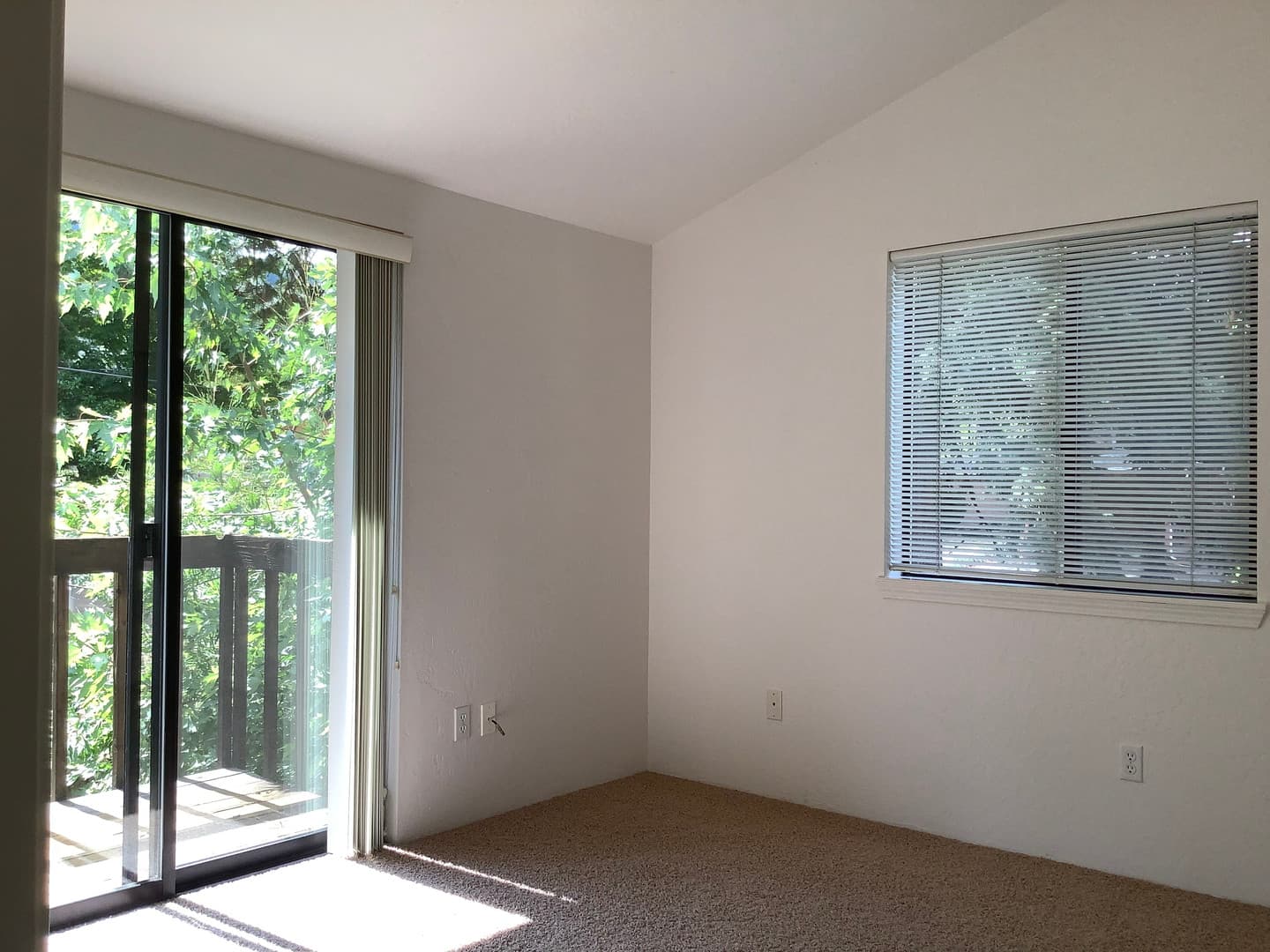 Ashland House: 680 Normal Ave