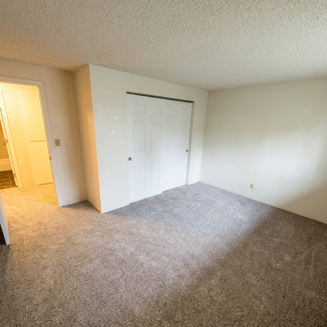 Ashland Apartment: 133 Gresham St - B