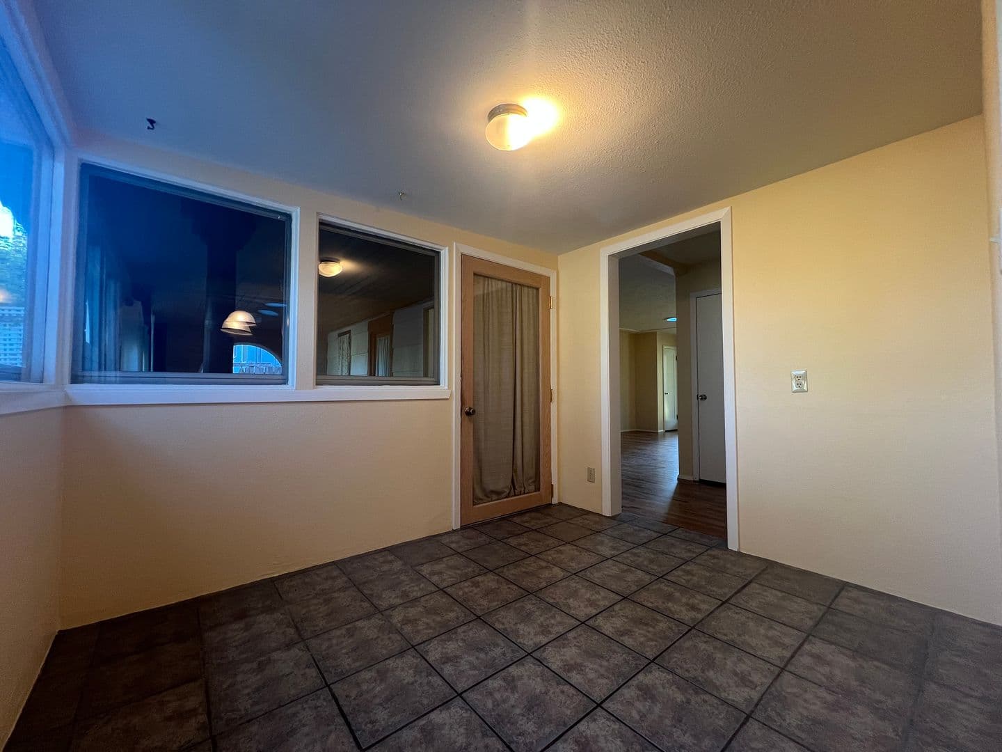 Ashland House: 840 Harmony Lane