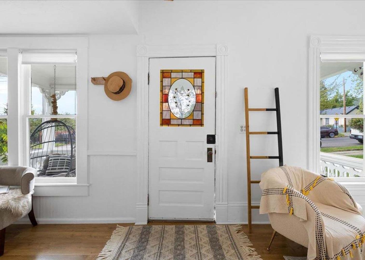 Ashland House: 171 Helman St
