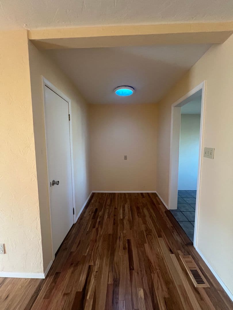 Ashland House: 840 Harmony Lane