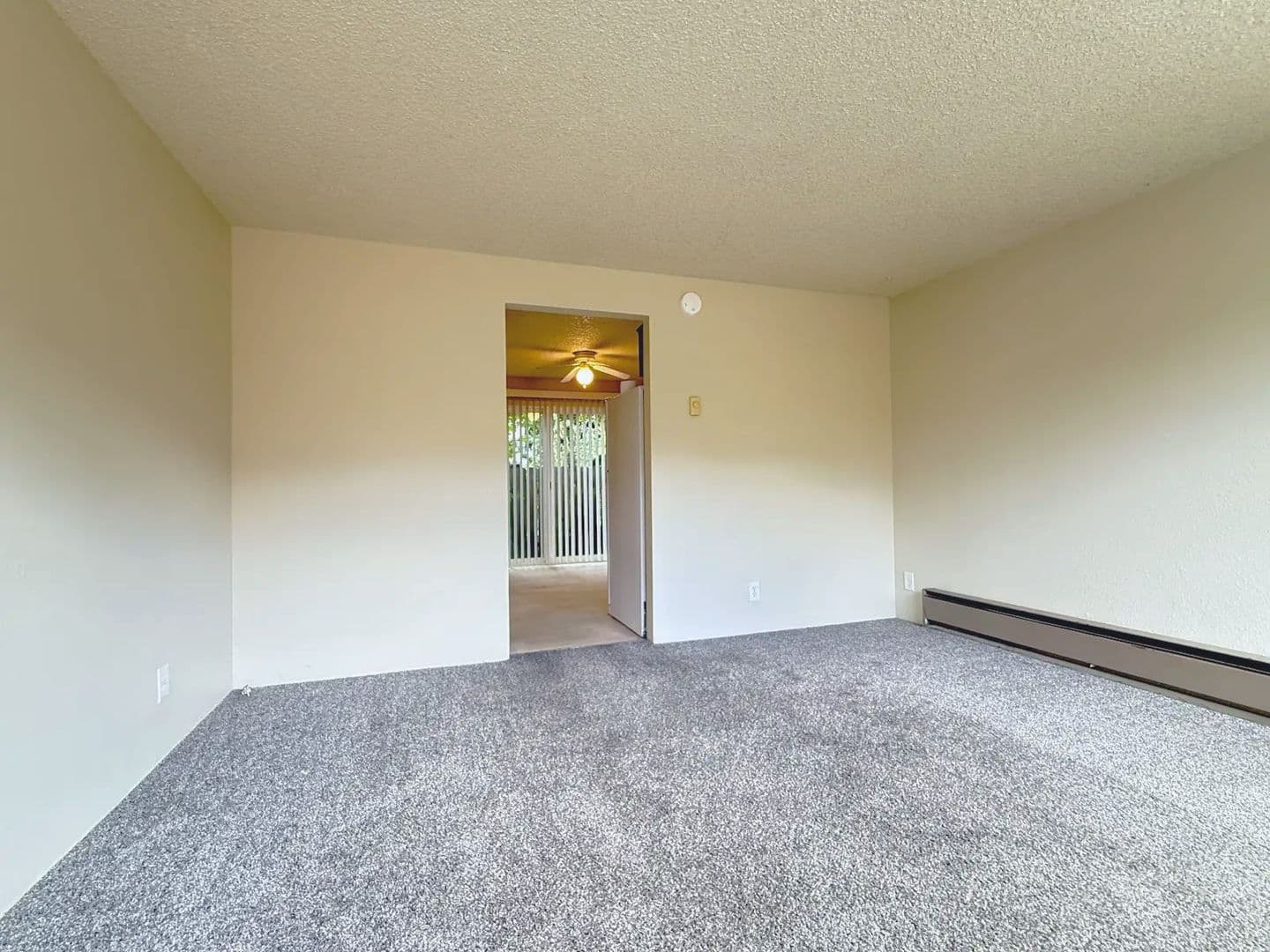 Ashland Apartment: 1276 Quincy St
