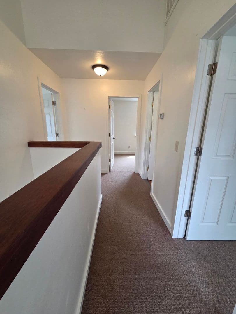 Ashland Townhome: 907 Bellview Ave