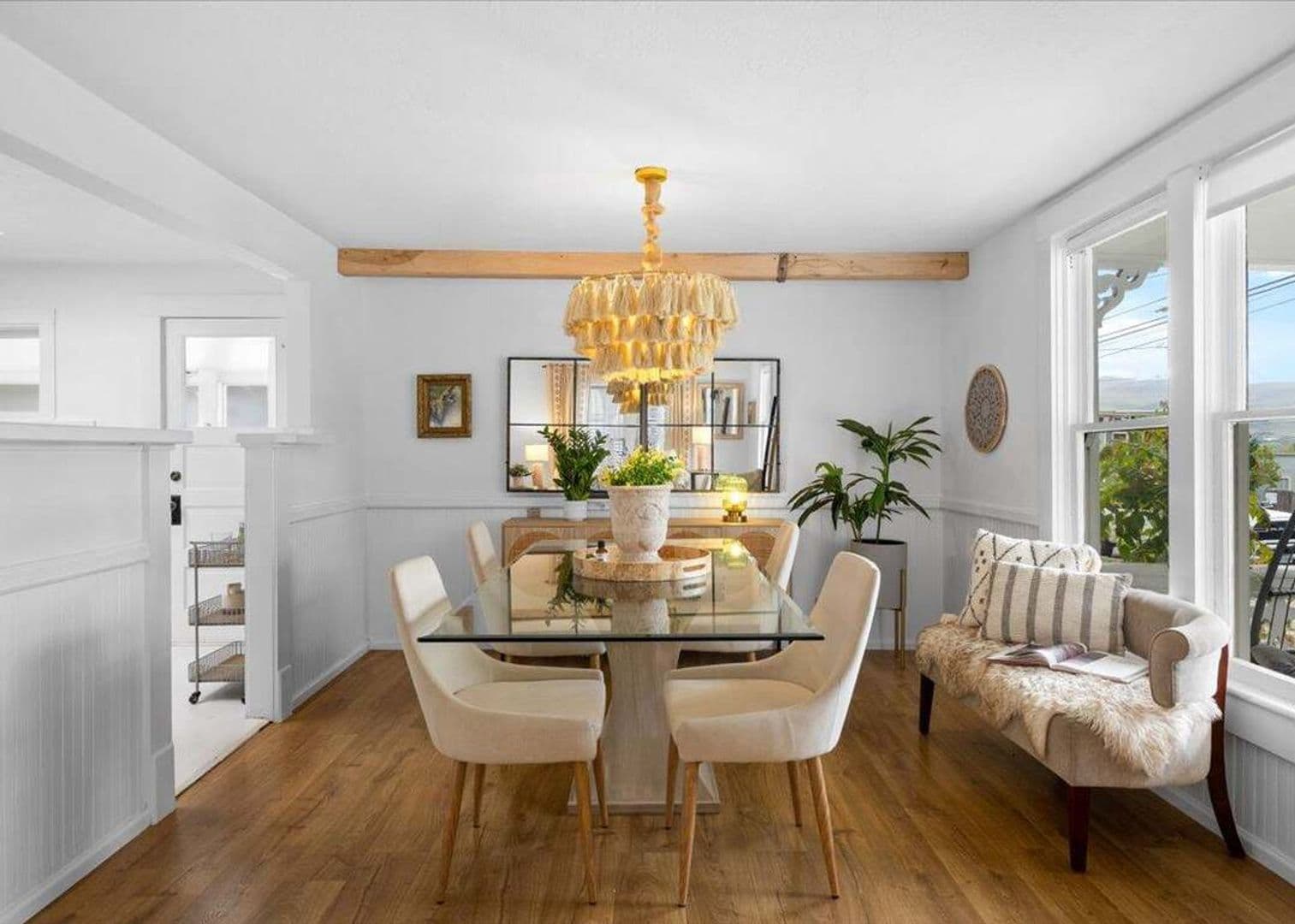 Ashland House: 171 Helman St