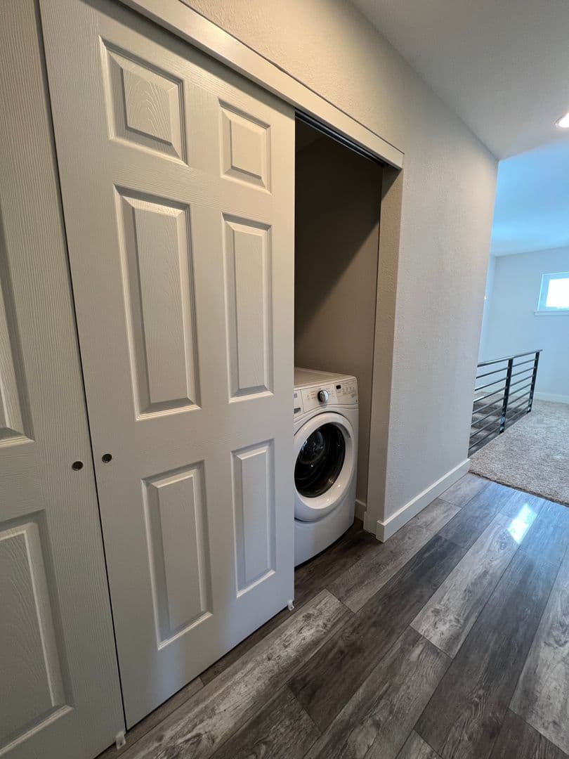 Ashland Apartment: 878 Siskiyou Blvd
