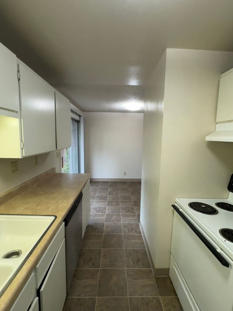 Ashland Apartment: 133 Gresham St