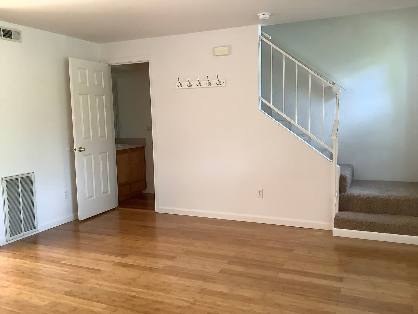 Ashland House: 680 Normal Ave