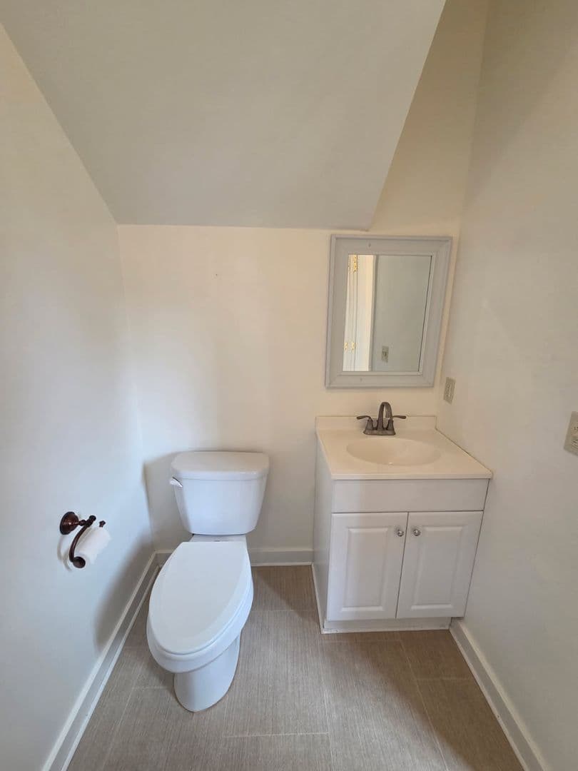Ashland Townhome: 907 Bellview Ave