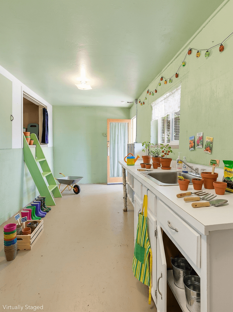 Ashland House: 840 Harmony Lane