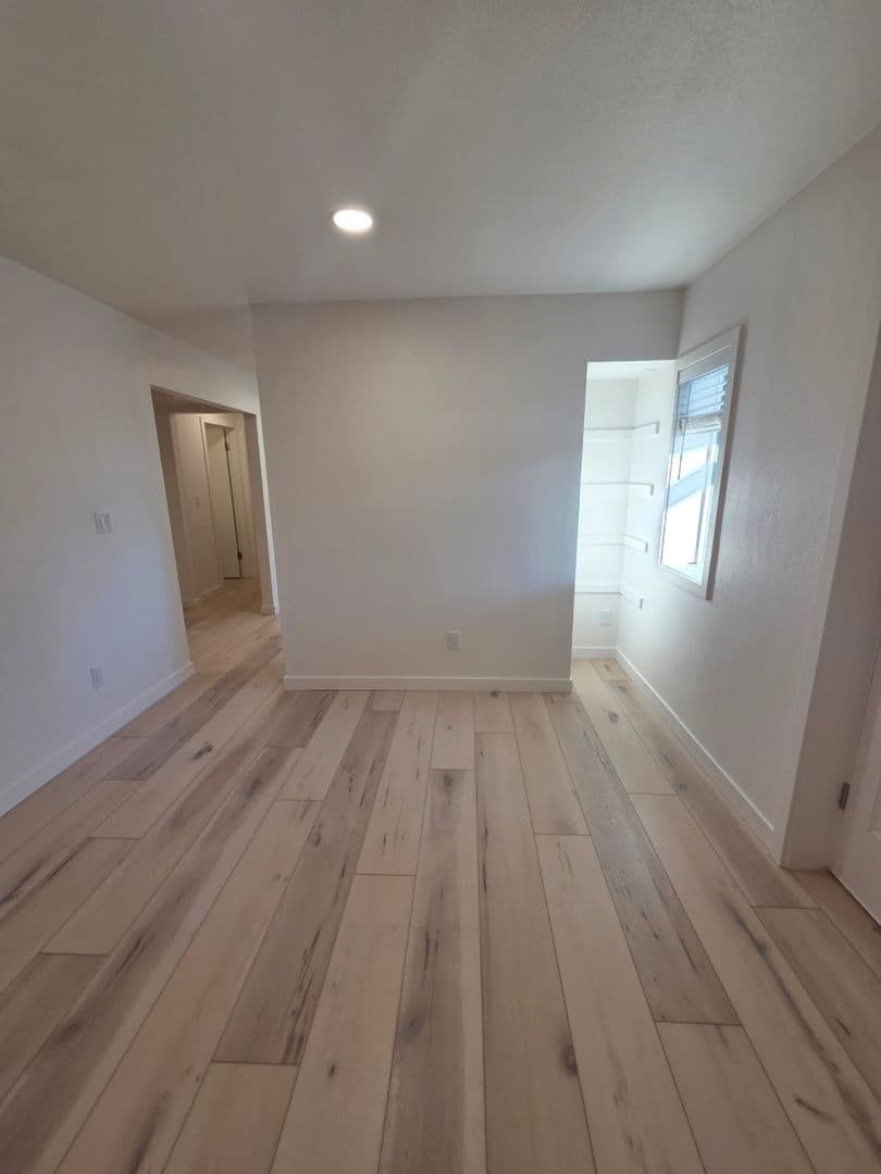 Ashland Apartment: 159 Church St