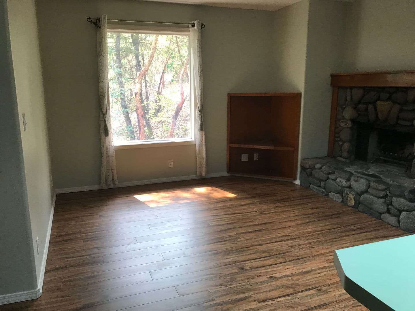 Ashland Apartment: 512 Granite St - Apartment