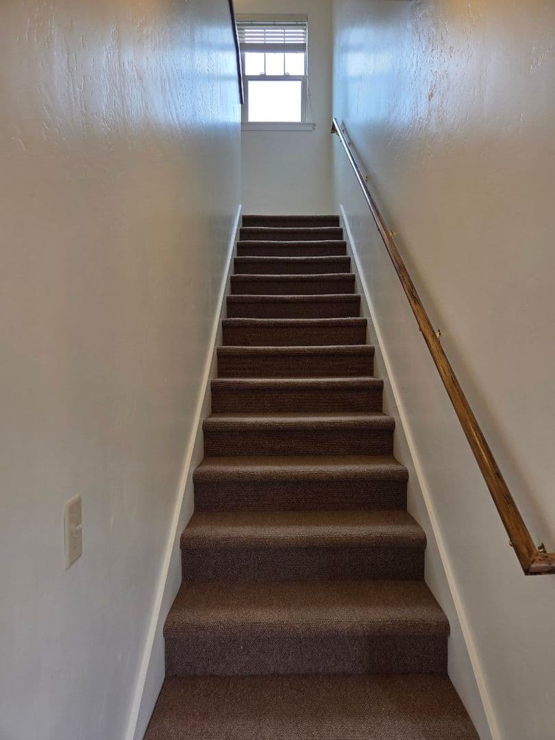 Ashland Townhome: 907 Bellview Ave