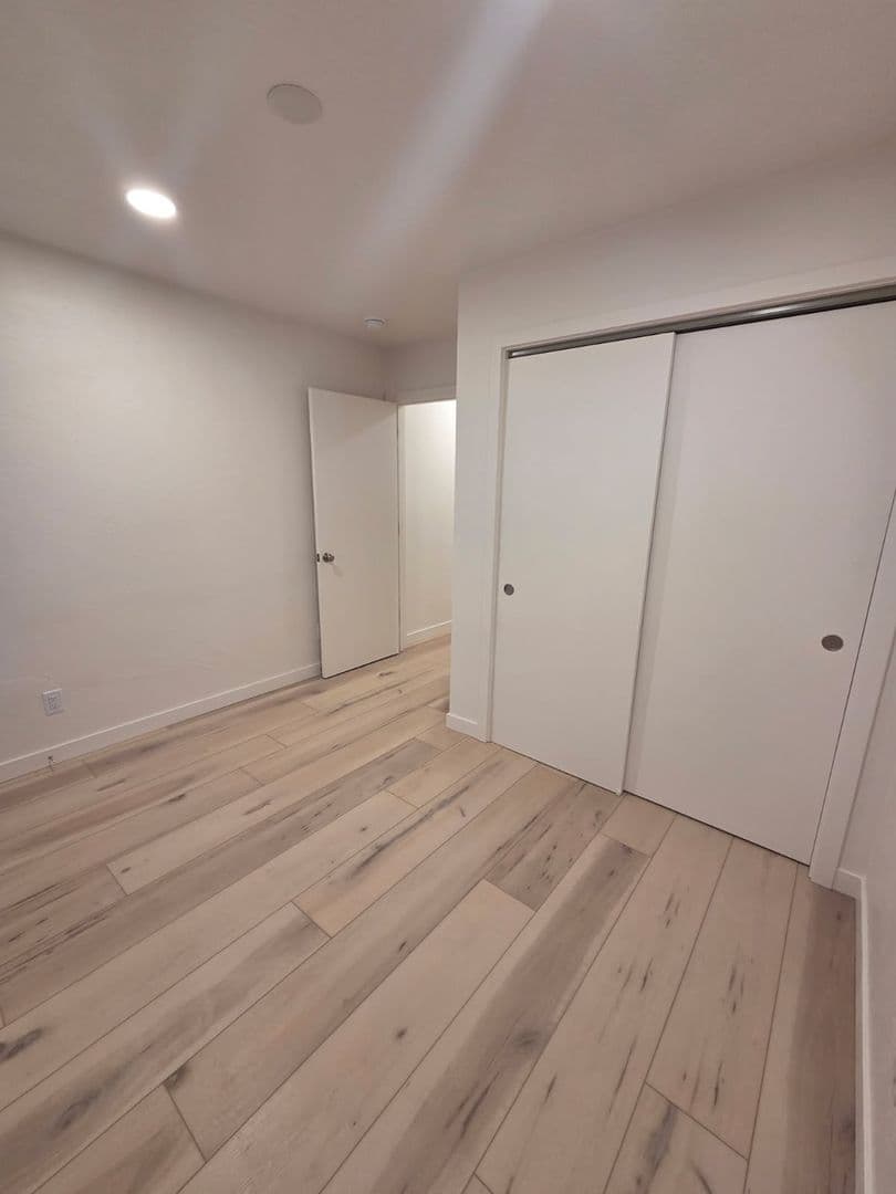 Ashland Apartment: 159 Church St