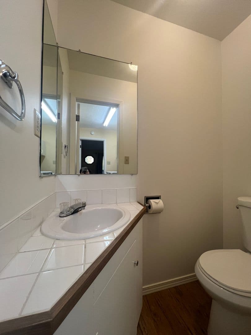 Ashland House: 840 Harmony Lane