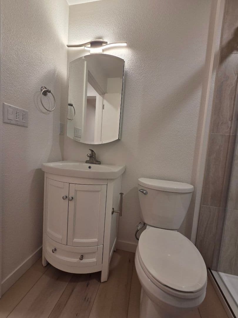 Ashland Apartment: 159 Church St
