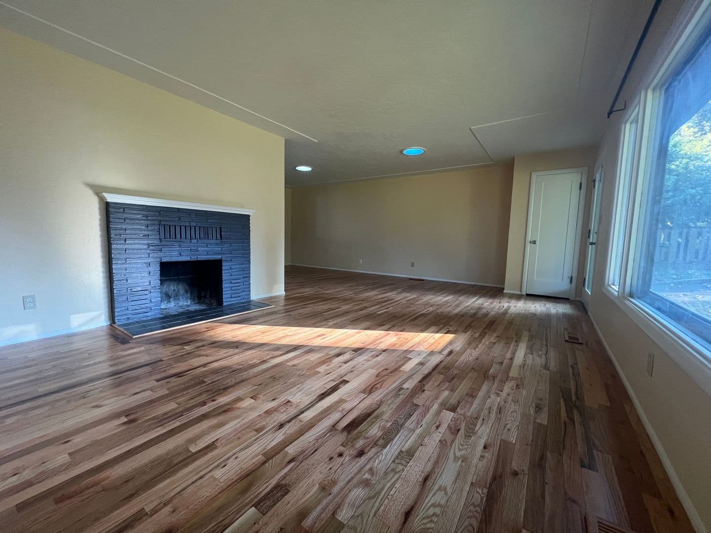 Ashland House: 840 Harmony Lane