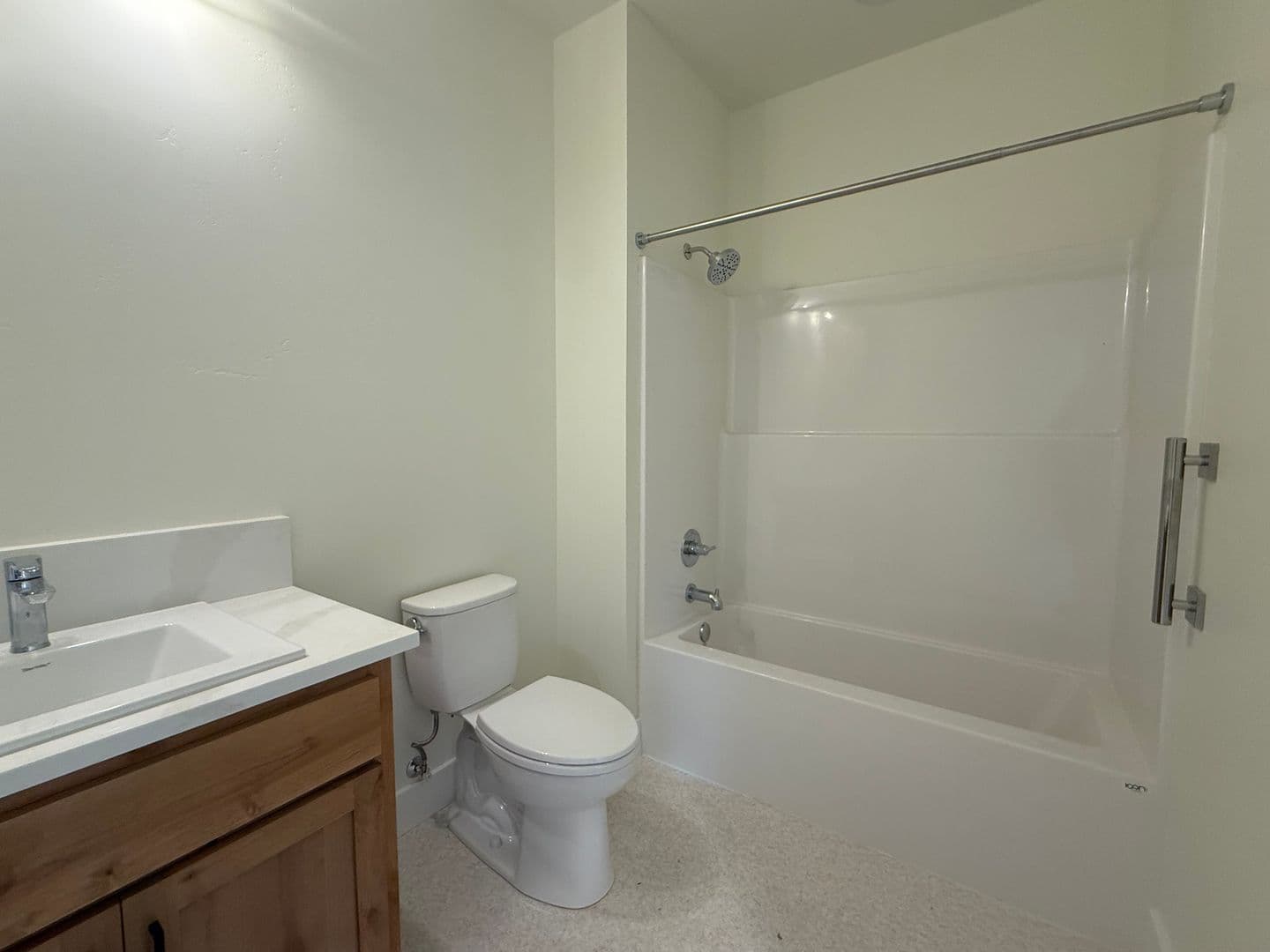 Talent Apartment: 615 Talent Ave. A