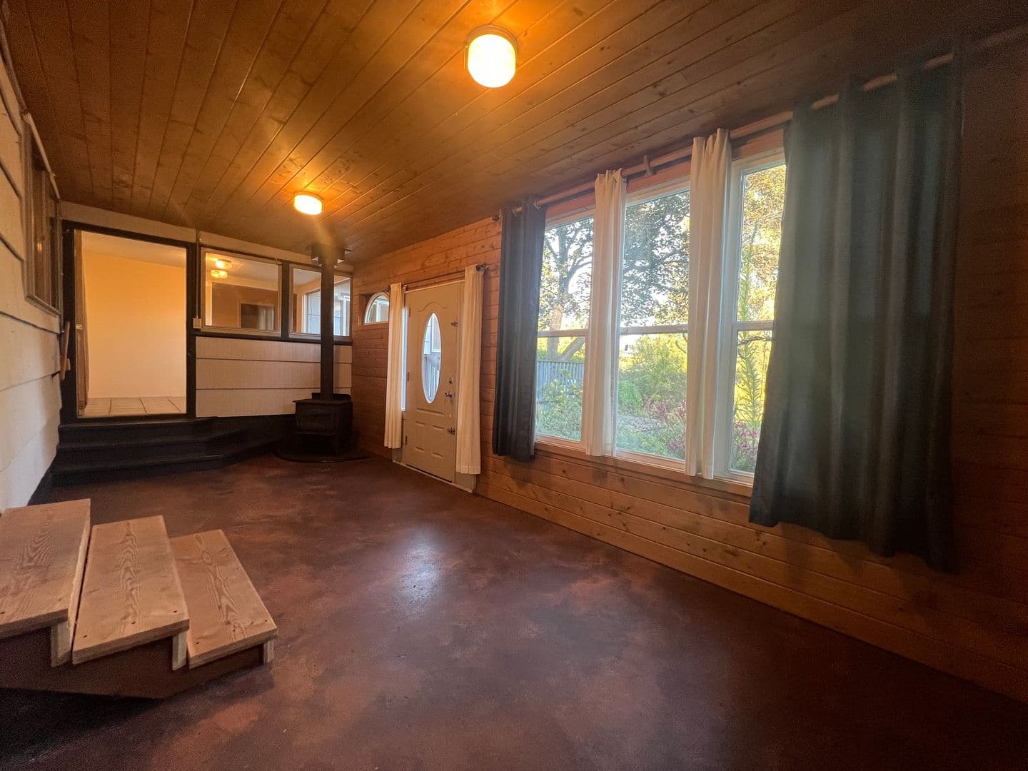 Ashland House: 840 Harmony Lane