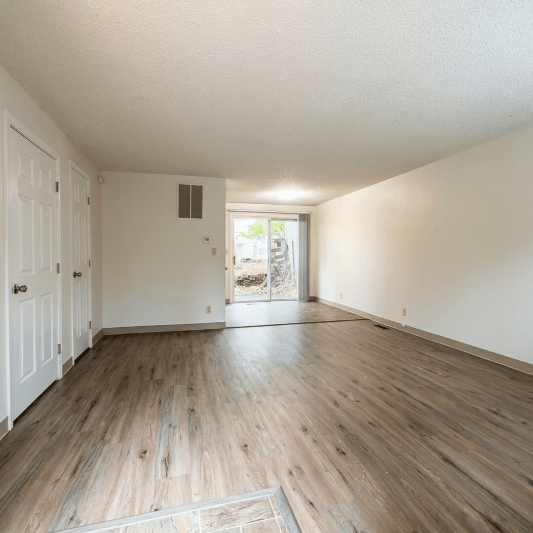 Ashland Apartment: 133 Gresham St - B