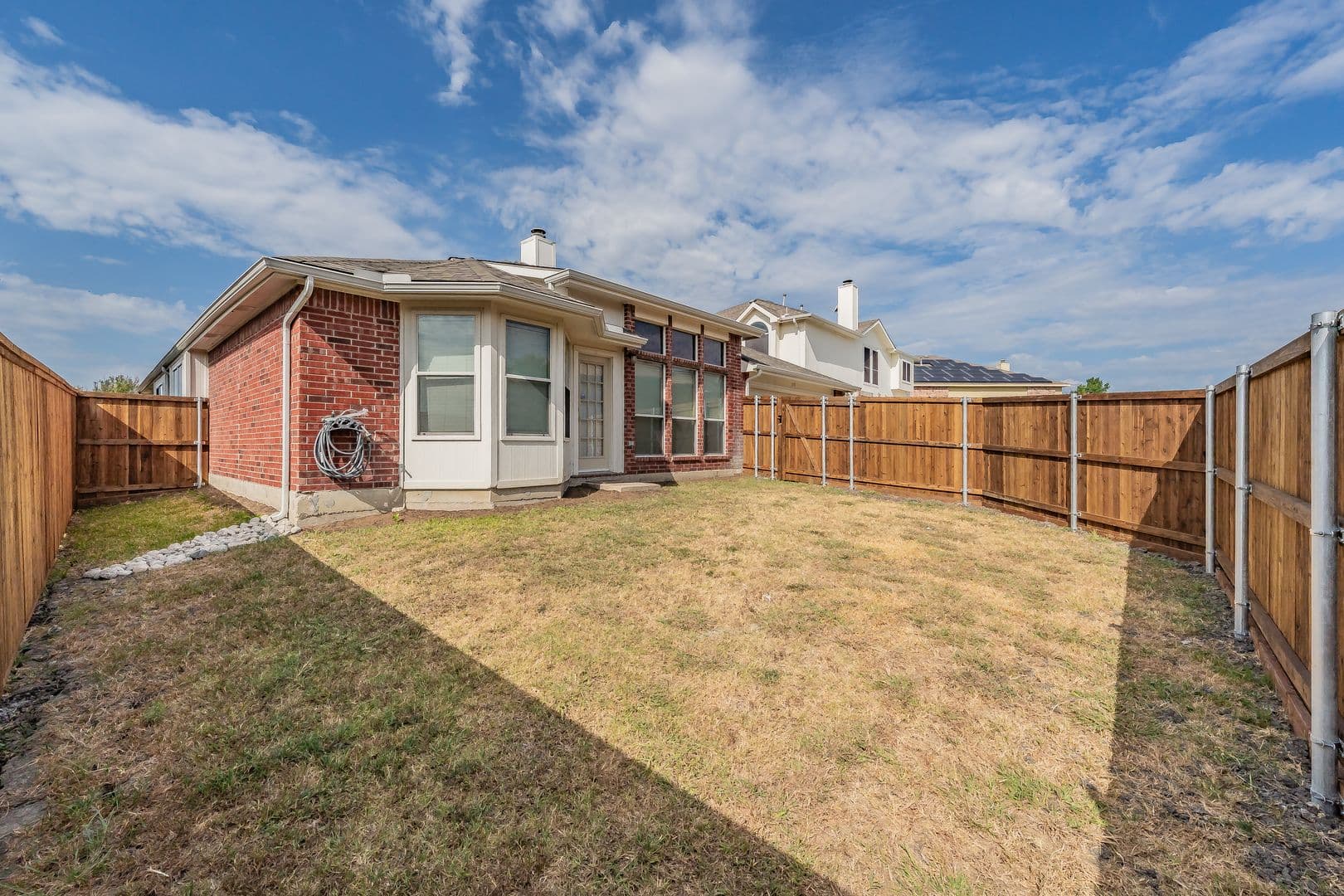 Rockwall House: 132 Brookshore Drive