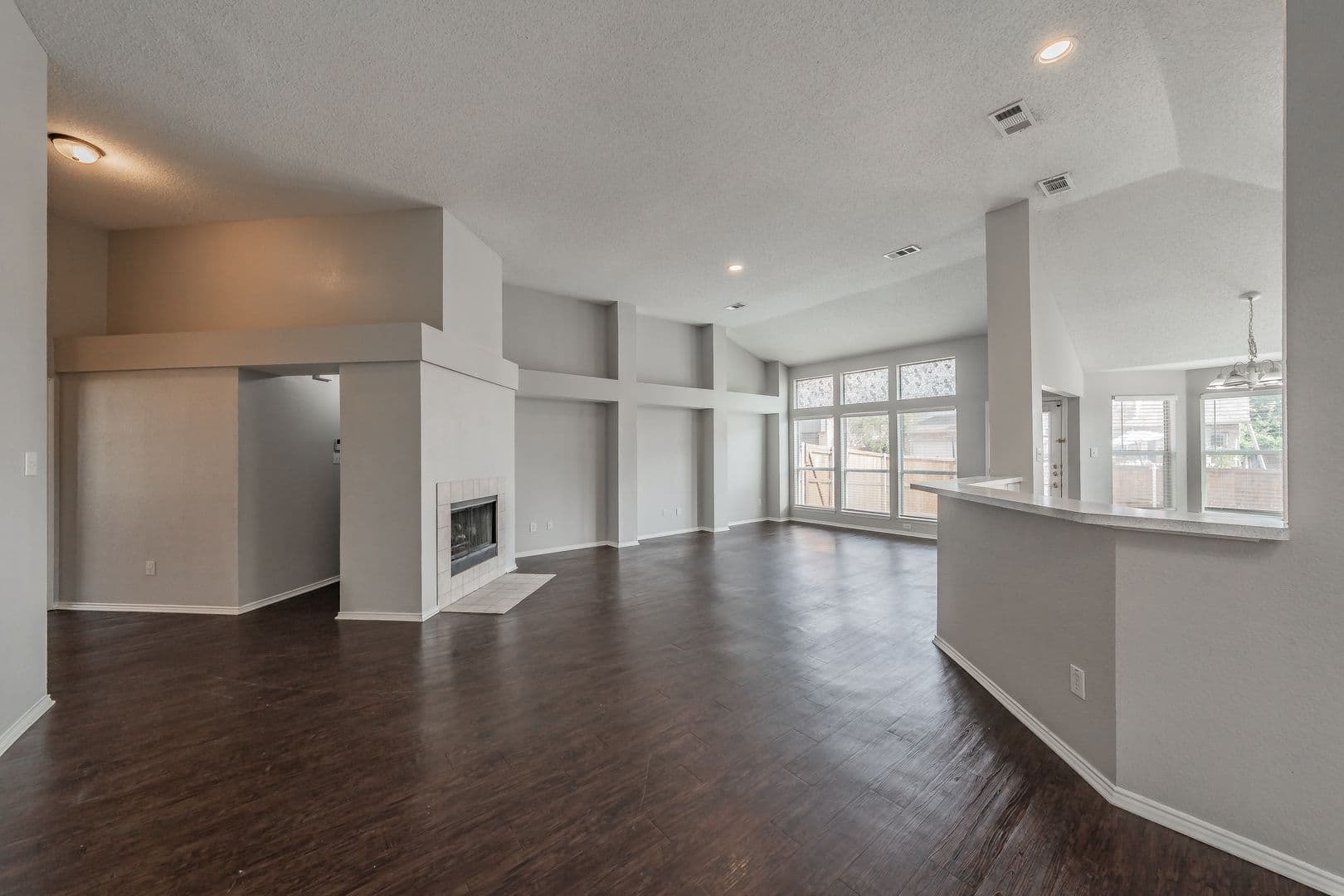 Rockwall House: 132 Brookshore Drive