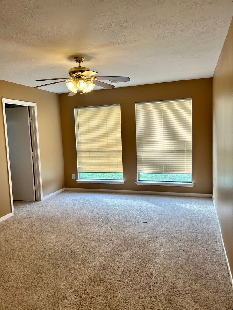 Katy House: 18315 Willow Moss Dr.