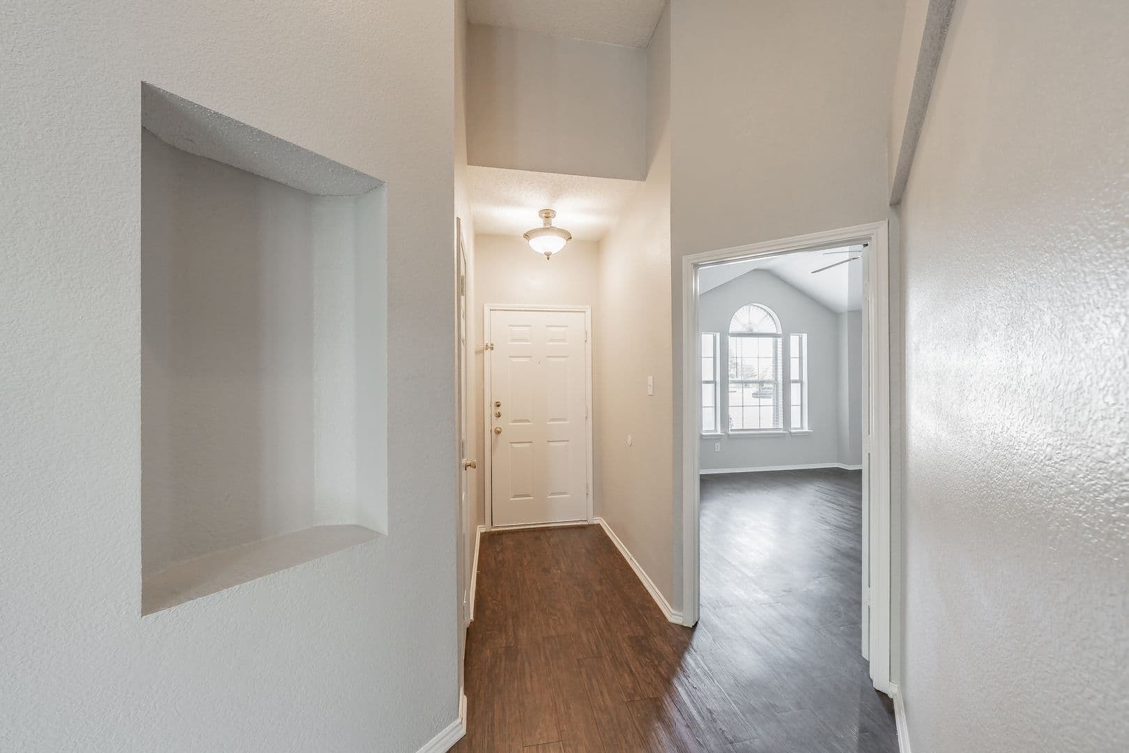 Rockwall House: 132 Brookshore Drive