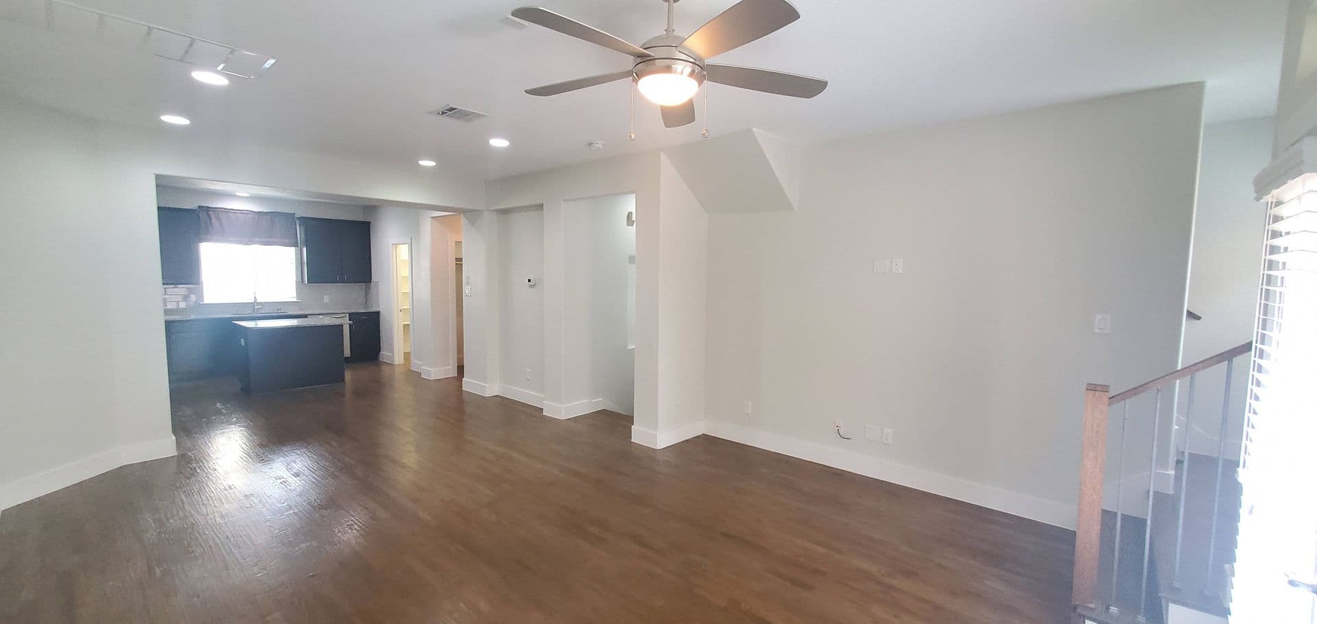 Dallas Townhome: 1303 Palm Springs Ln