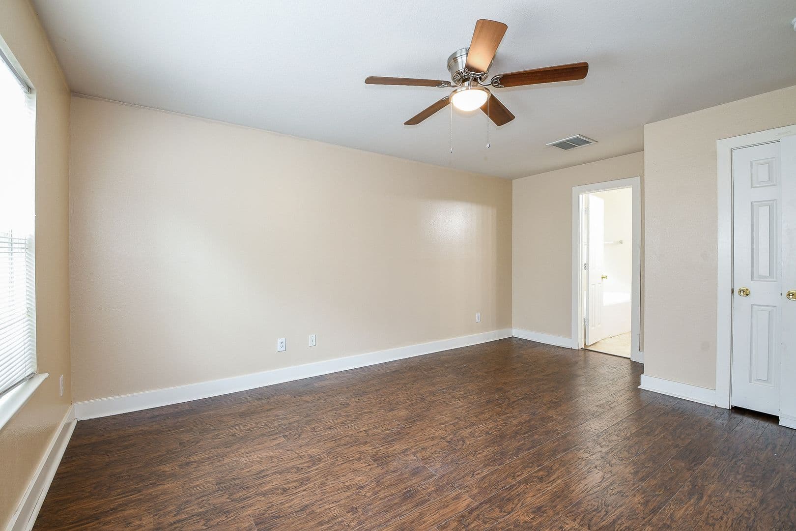 Missouri City House: 5830 Silver Oak