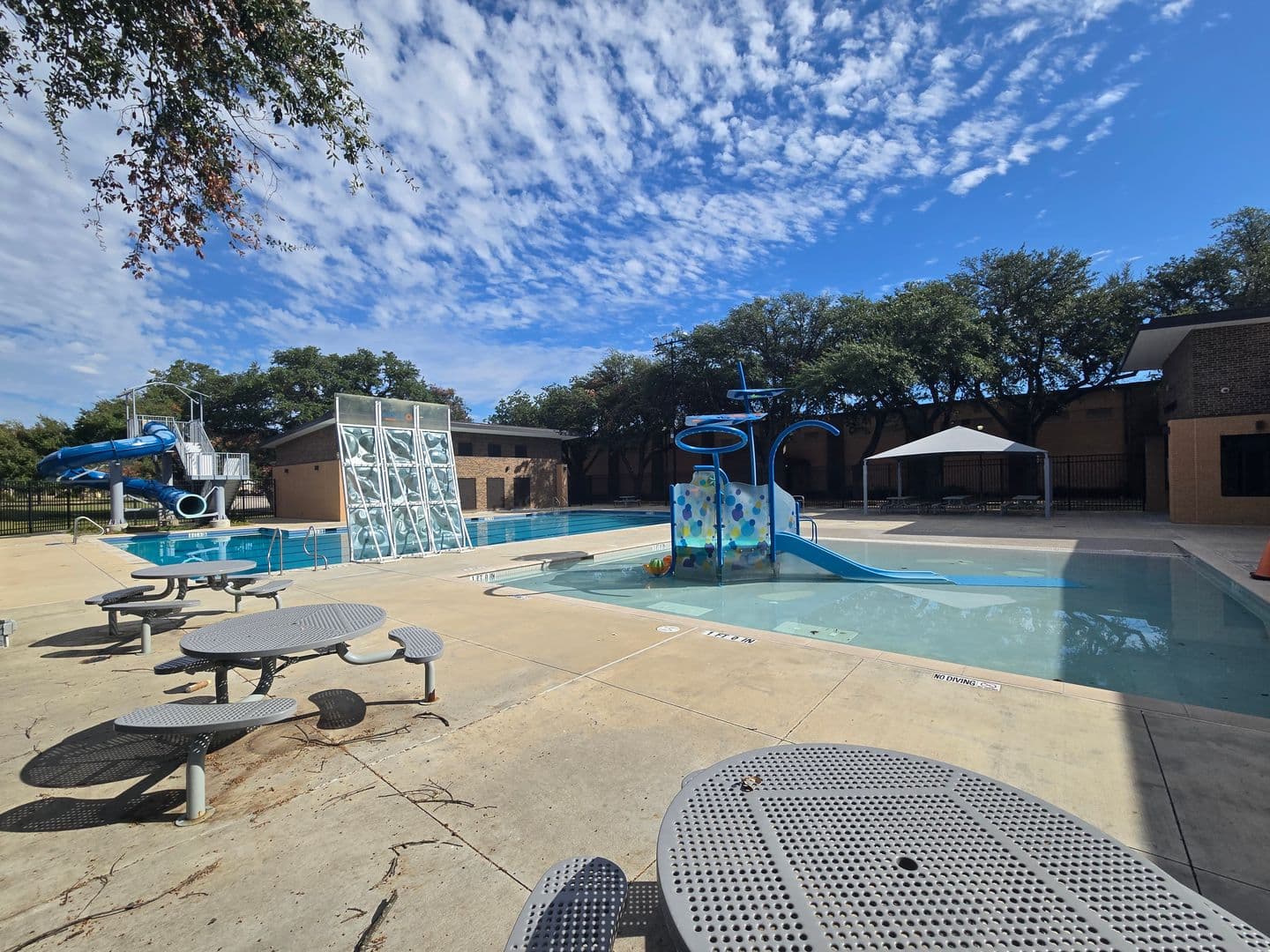 Dallas House: 2510 Highwood Dr