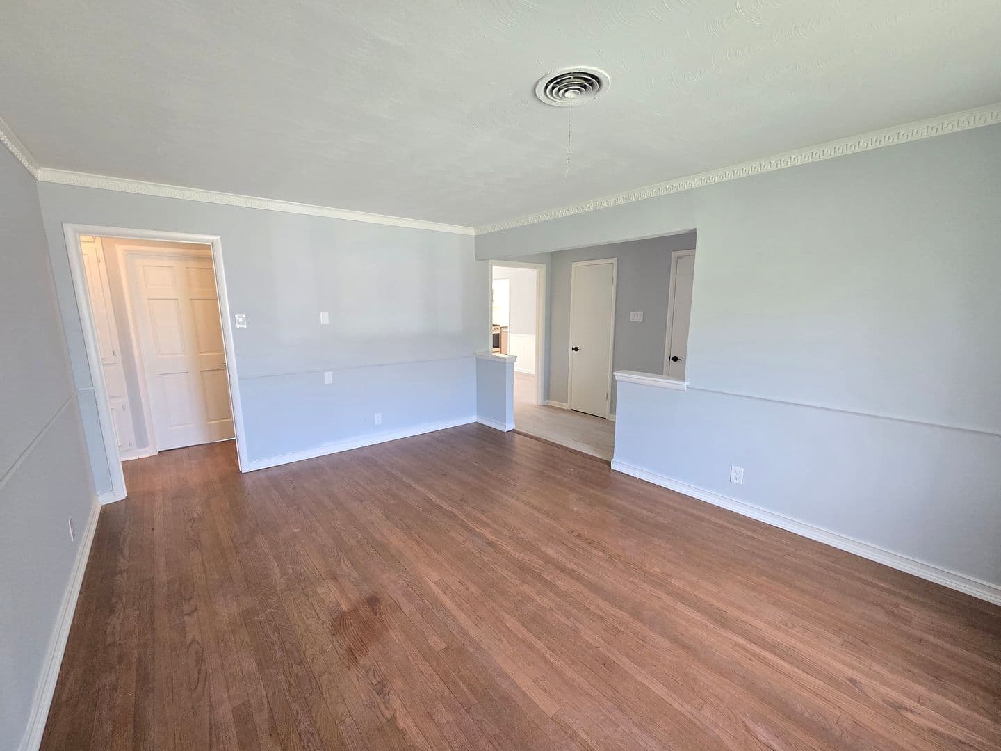 Dallas House: 2510 Highwood Dr