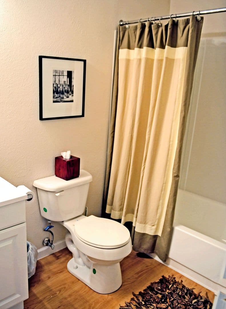 Northwood Apartment: Village at Northwood