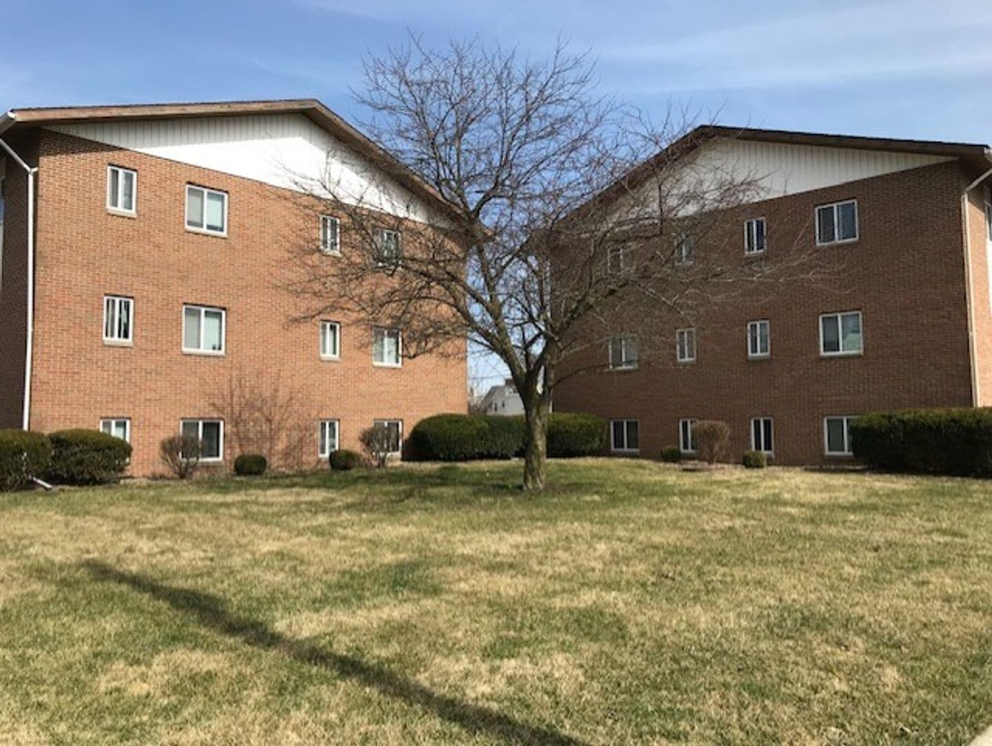 Bucyrus Apartment: Bucyrus Commons West