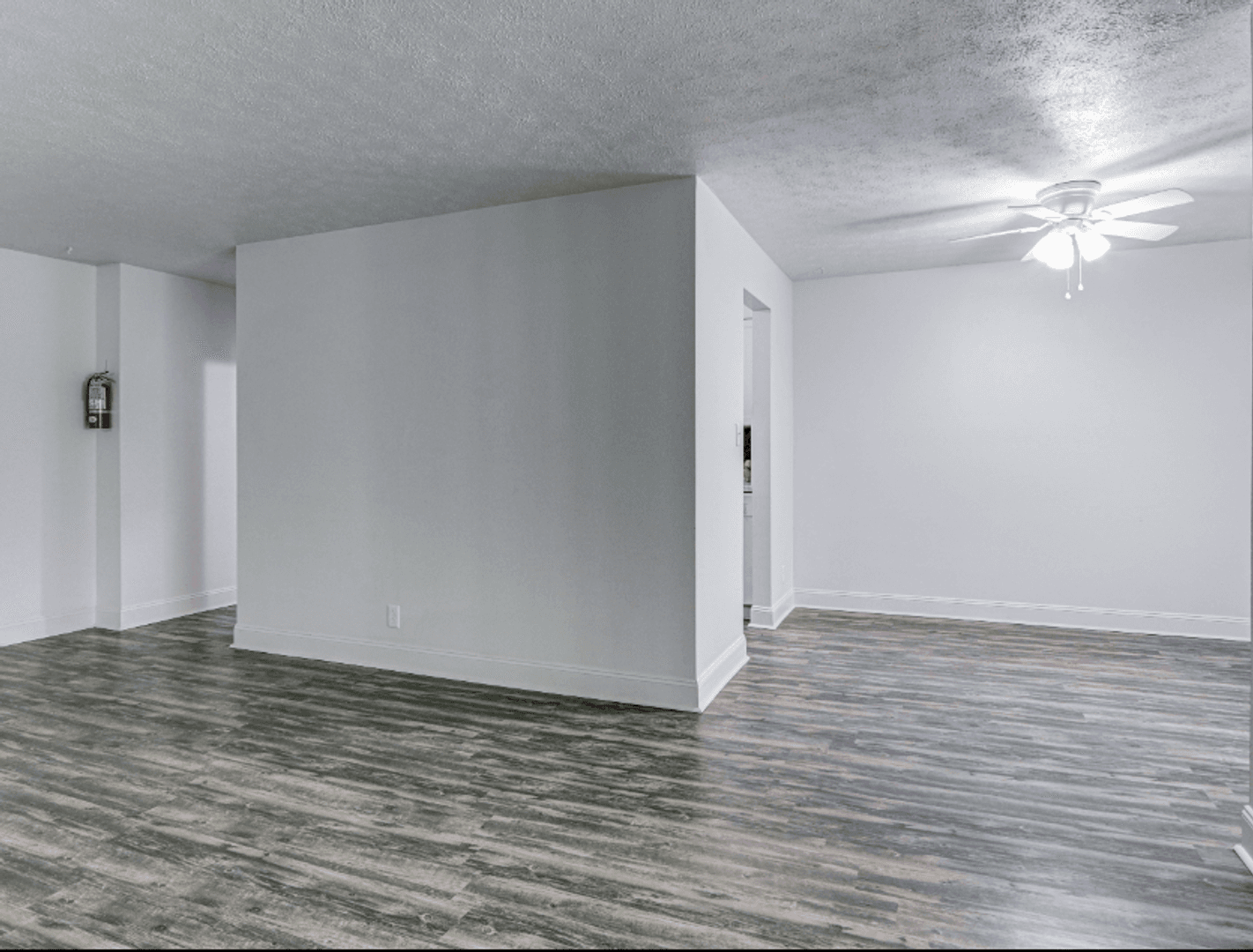 Athens Apartment: Monticello Village