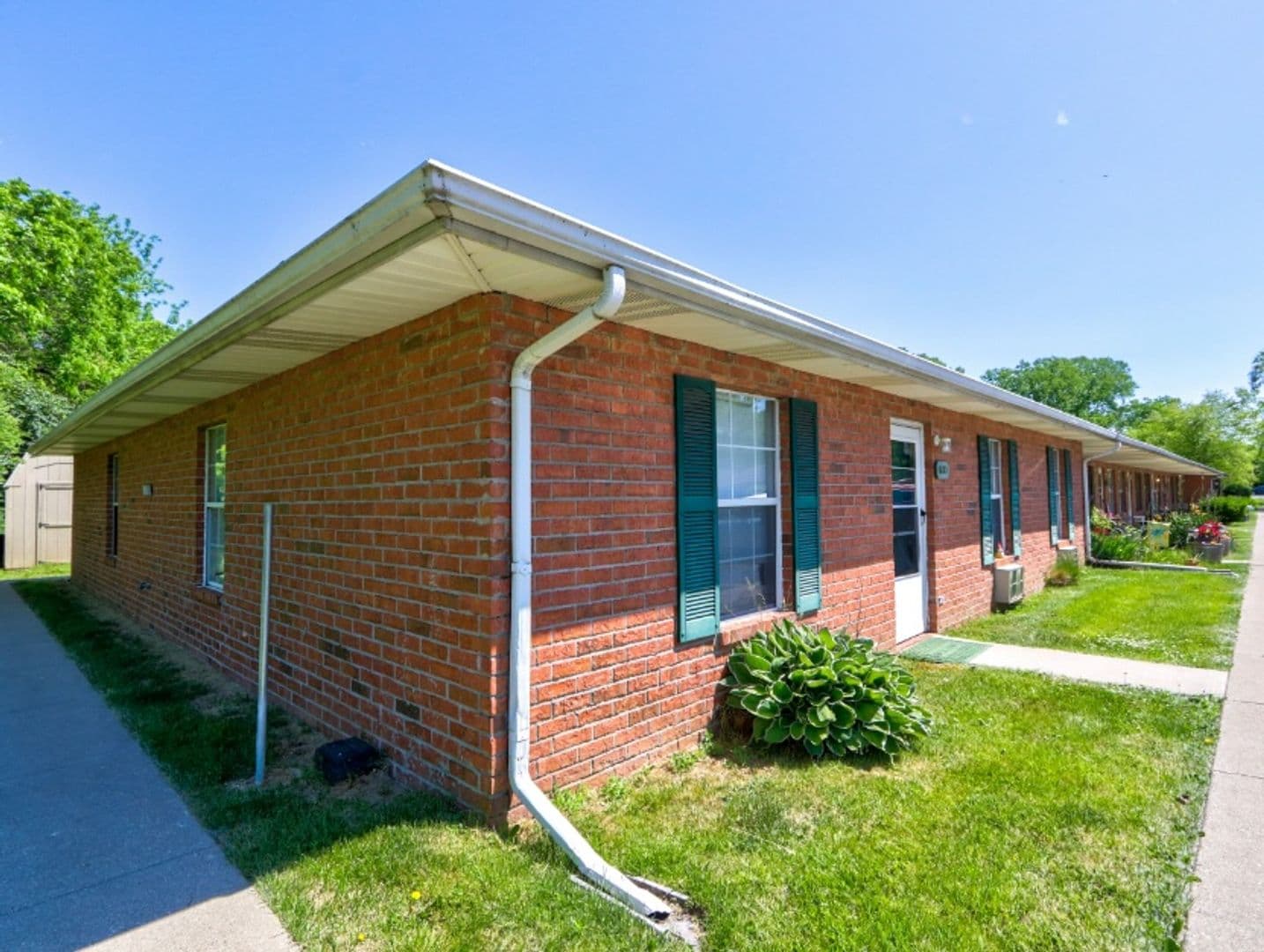 Marion Apartment: Kensington Manor