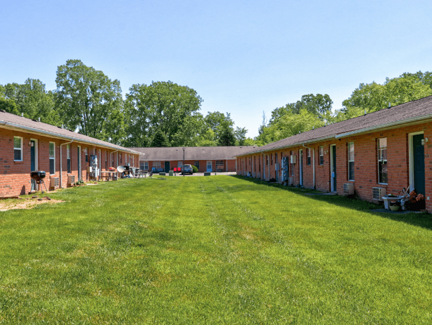 Marion Apartment: Kensington Manor