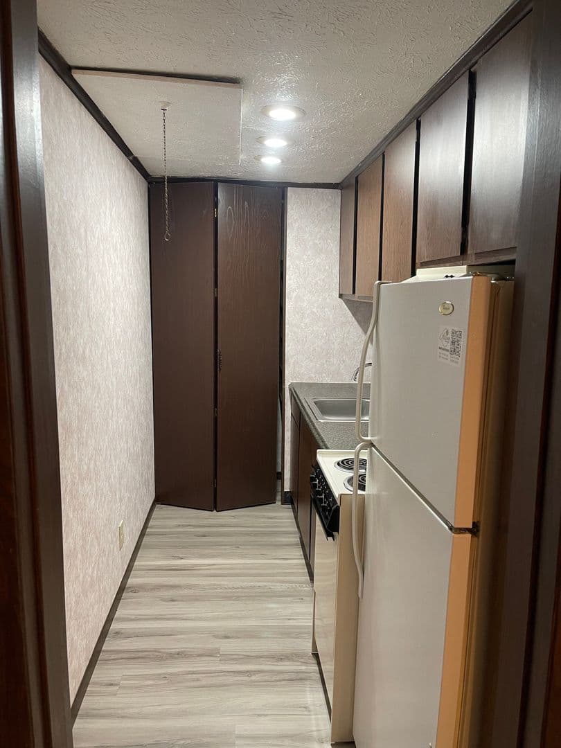 Delaware Apartment: Rolling Meadows