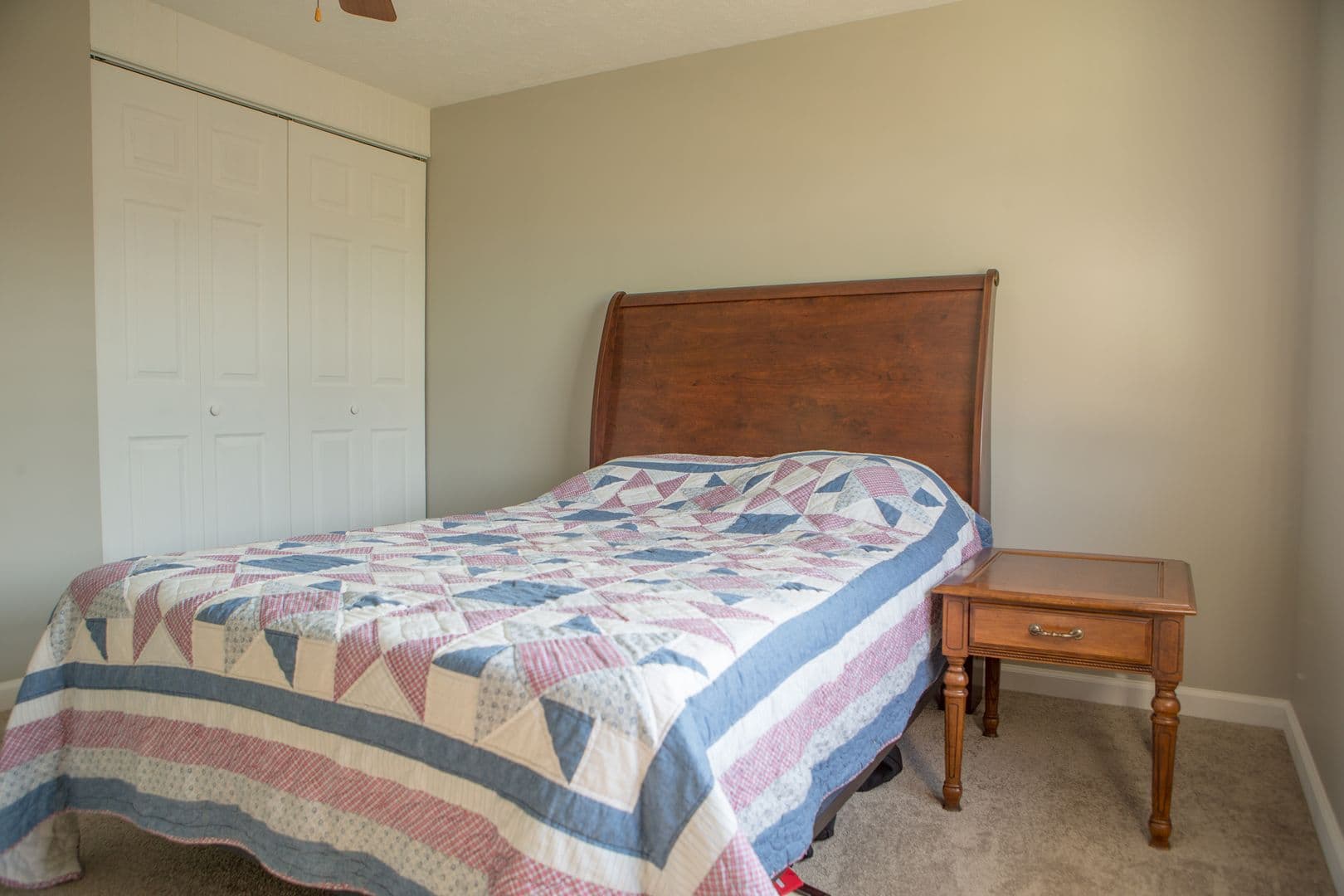 Bucyrus Apartment: Pinewood Apartments