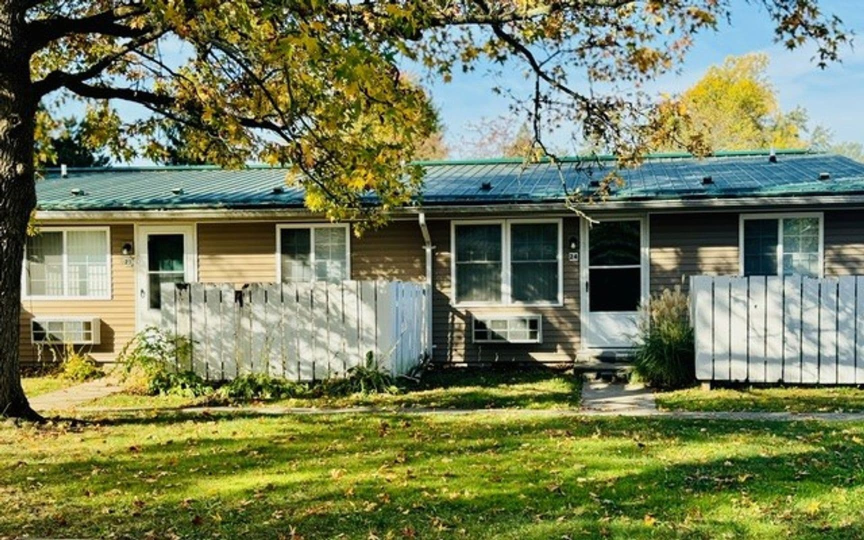 Bucyrus Apartment: Pinewood Apartments