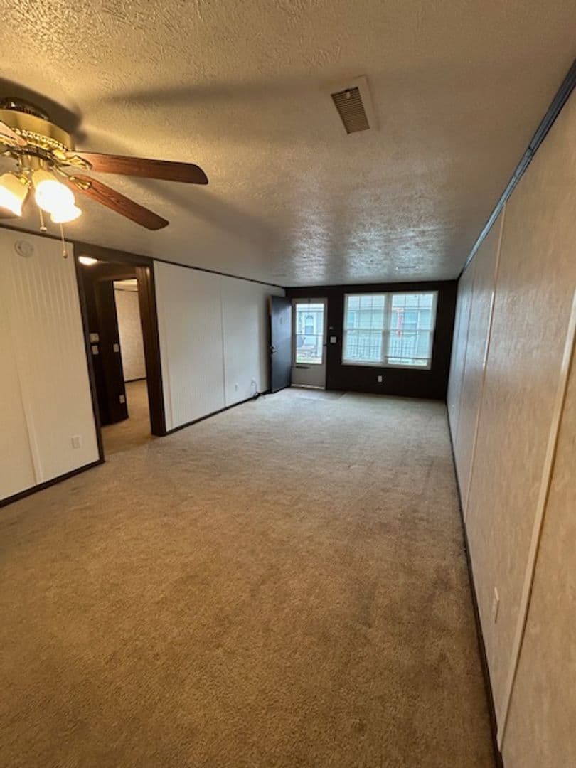Ashland Apartment: Springwood Apartments