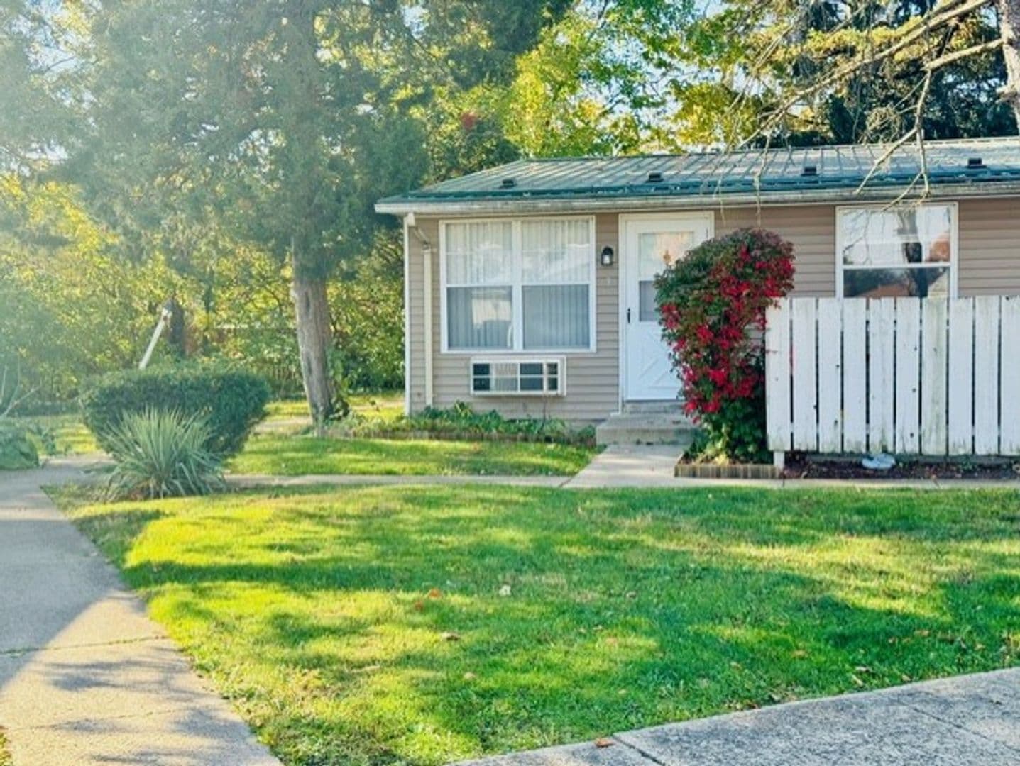 Bucyrus Apartment: Pinewood Apartments