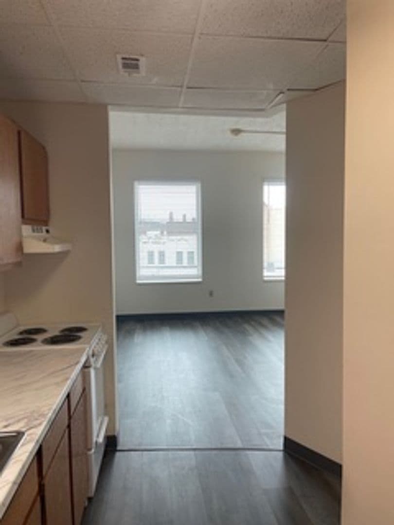 Ashland Apartment: 1 E Main St