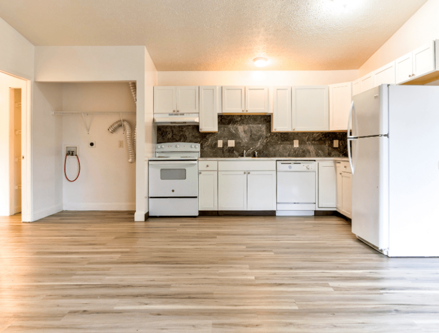 Bucyrus Apartment: Whetstone Manor