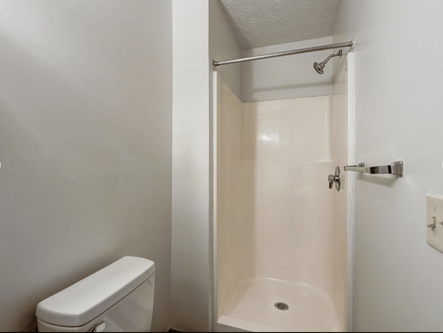 Marion Apartment: Kensington Manor