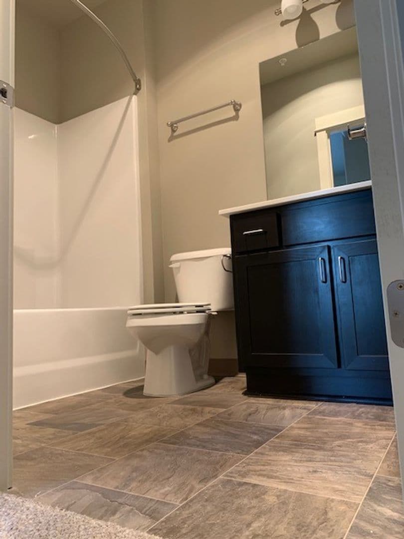 Redmond Apartment: 3570 SW Metolius