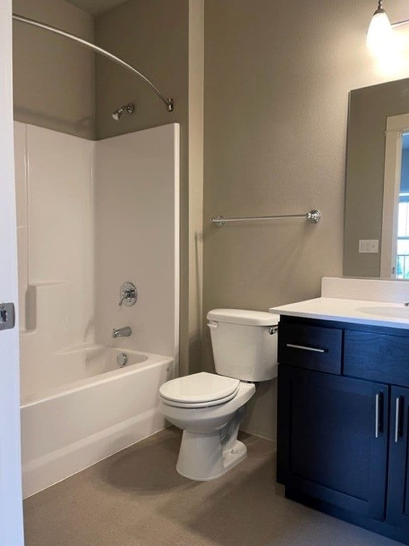 Gresham Apartment: 2027 W. Powell Blvd