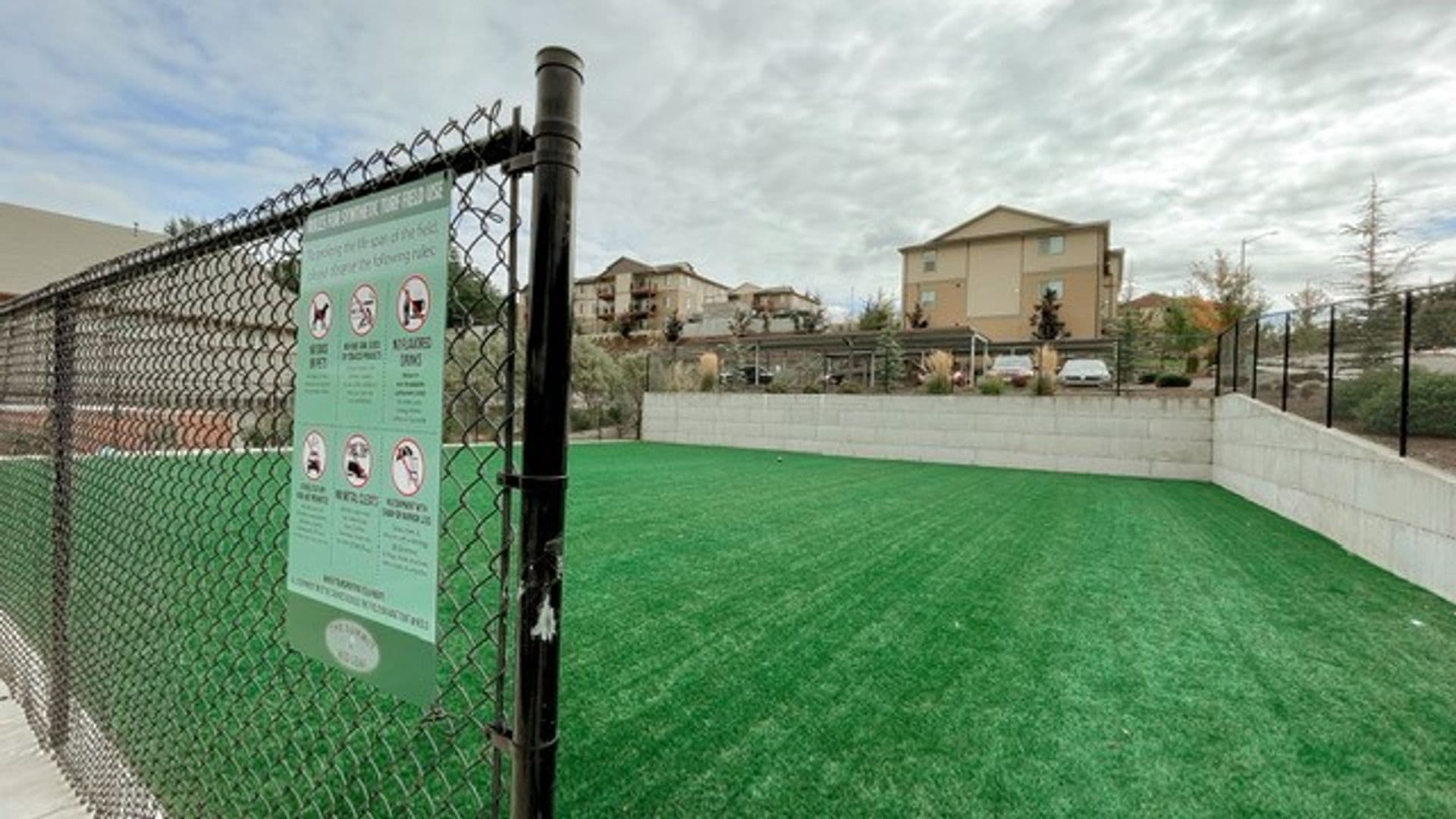 Salem Apartment: 5715 Red Leaf Dr S.