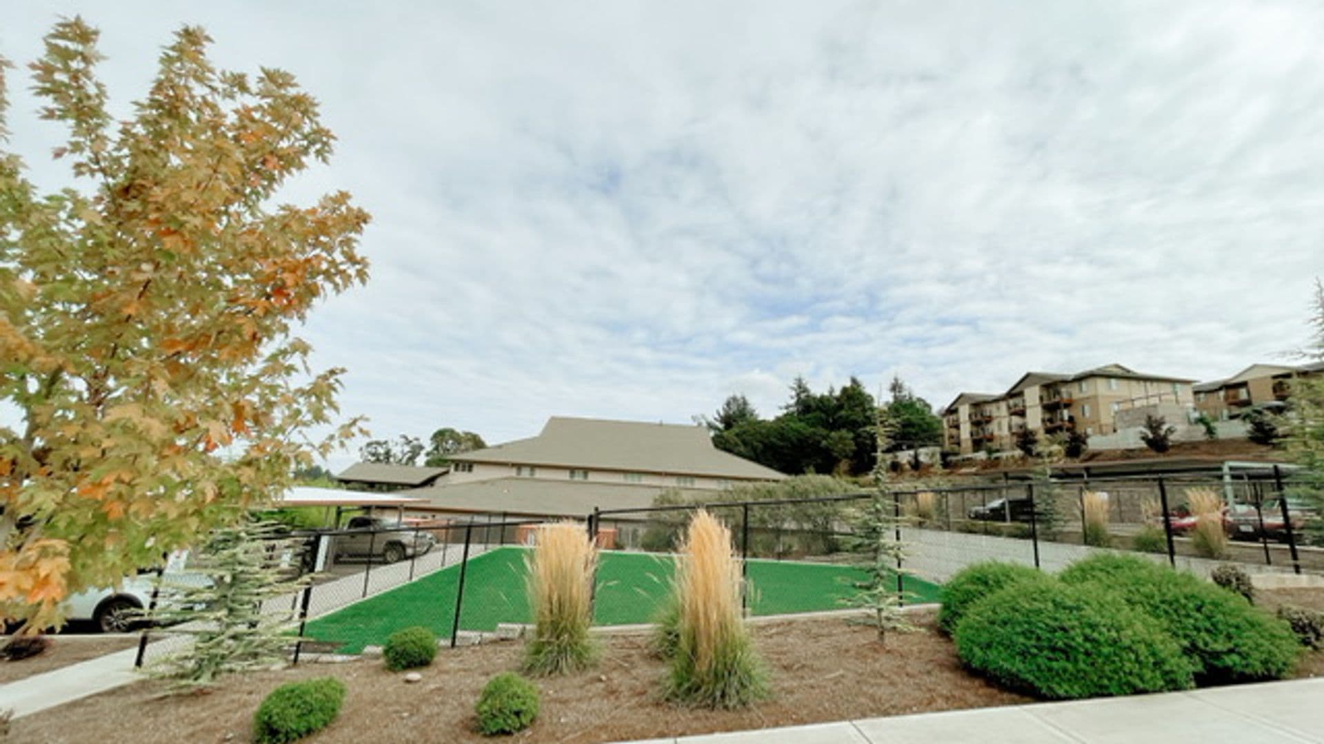 Salem Apartment: 5715 Red Leaf Dr S.