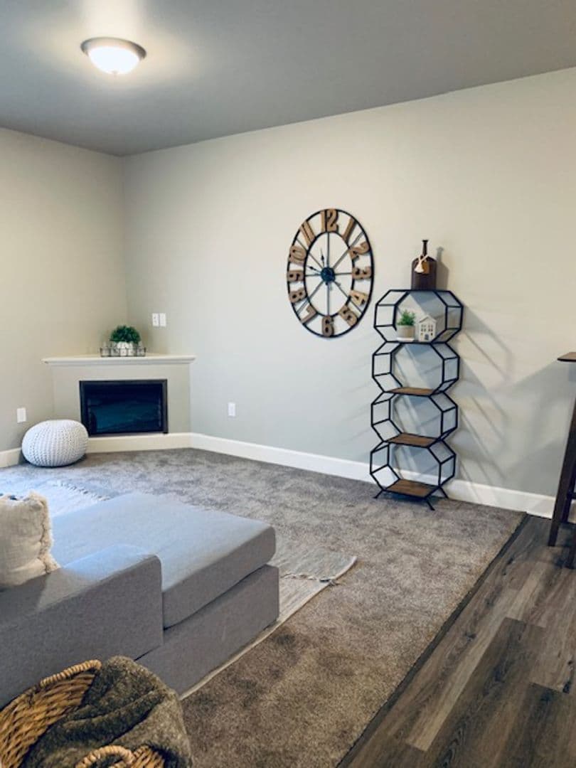 Bend Apartment: 20174 Reed Lane