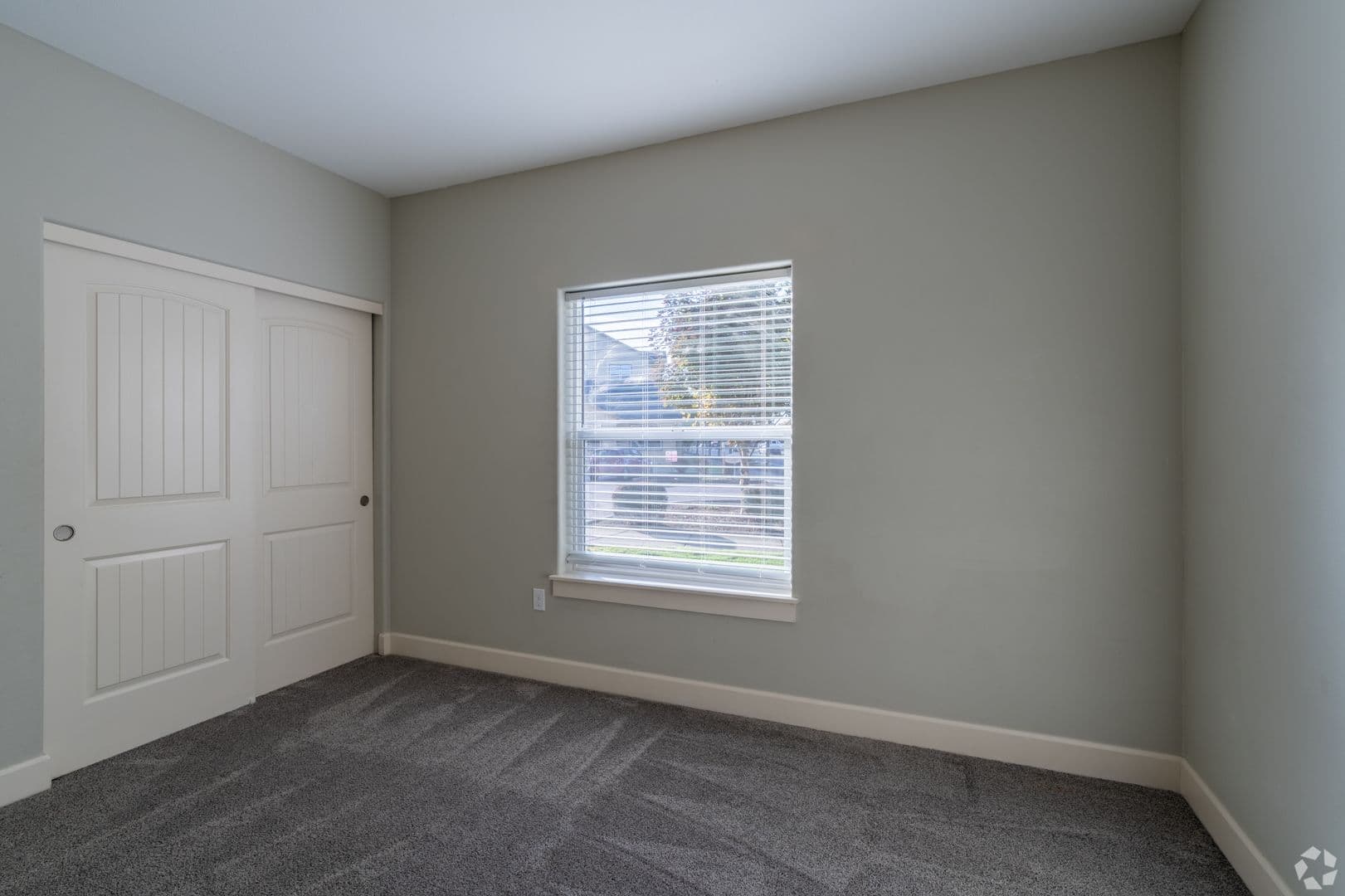Albany Apartment: 1605 Oak St SE